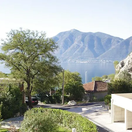 White House Kotor Exterior photo